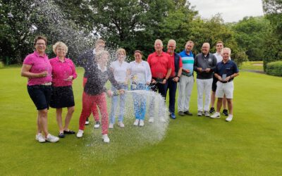 Sektdusche nach der Vierer-Clubmeisterschaft